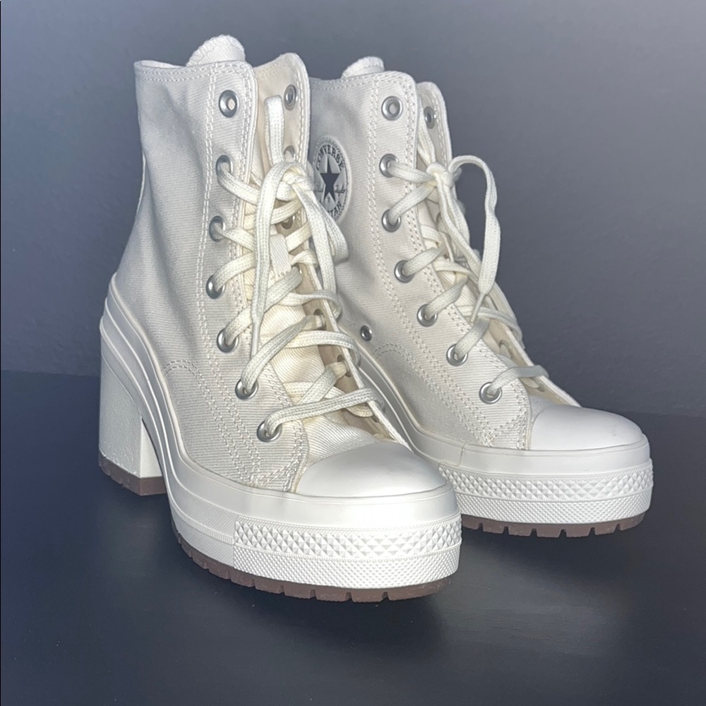 Converse Women Lace Up Platform Heeled Boots in Off-White